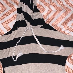 Strip Long sleeve shirt with hoodie